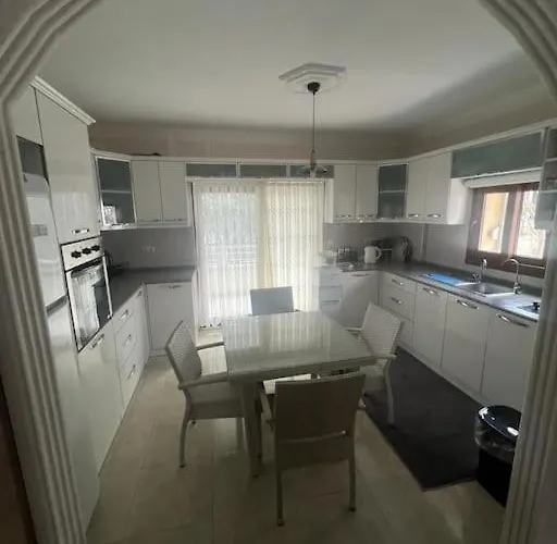 Modern With Pool In - Dream Vacation